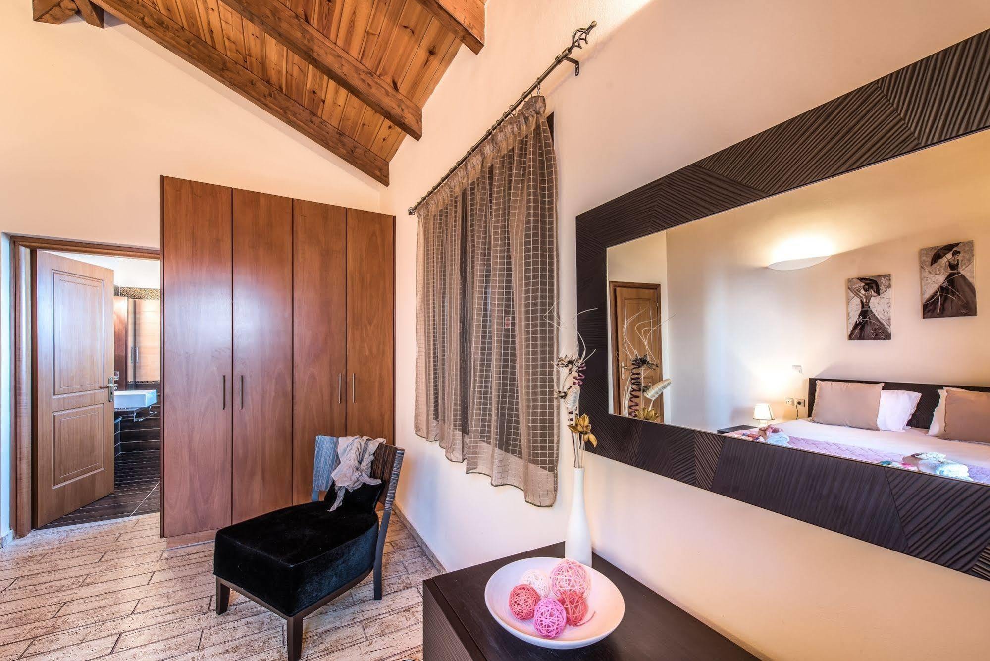 Astarte Villas - Kyveli Villa Vanato 외부 사진